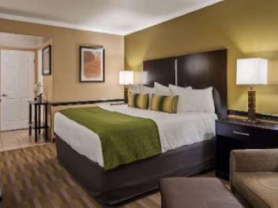 Western Canoga Park Motor Hotel Los Angeles
