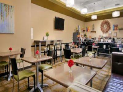 Western Canoga Park Motor Hotel