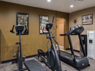 Western Canoga Park Motor 4*